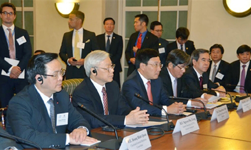 ท่านเหงียนฟู้จ่องเข้าร่วมการเสวนากับนักธุรกิจรายใหญ่สหรัฐ